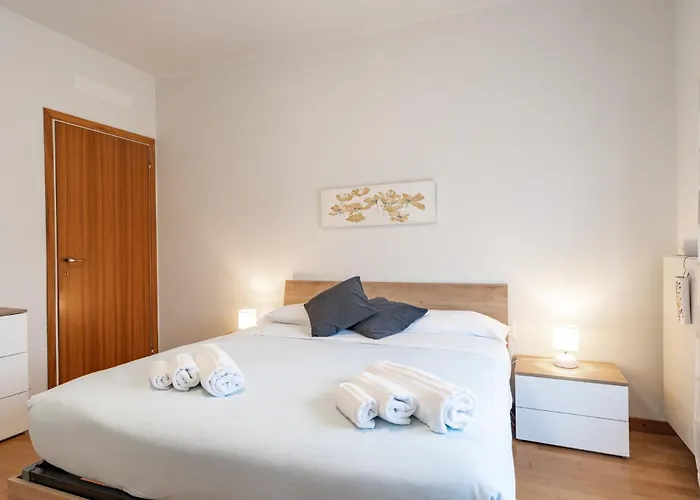 Isola - Near Viscontea Island * Lecco