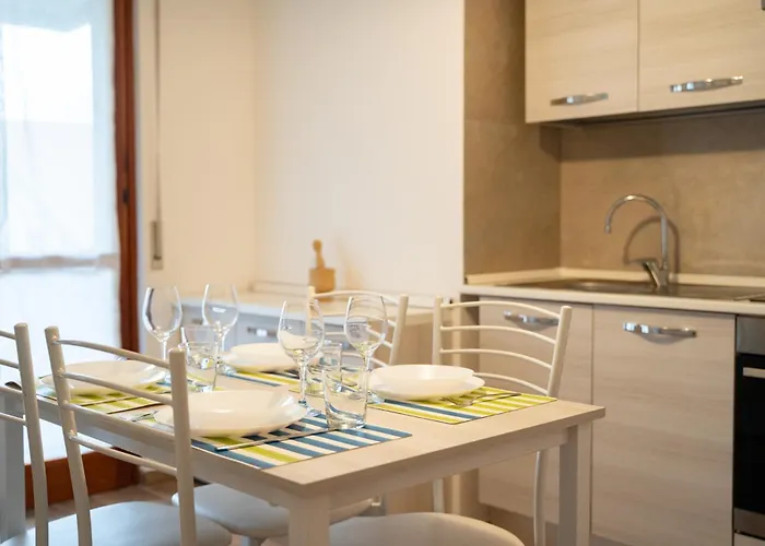 Isola - Near Viscontea Island Διαμέρισμα Lecco