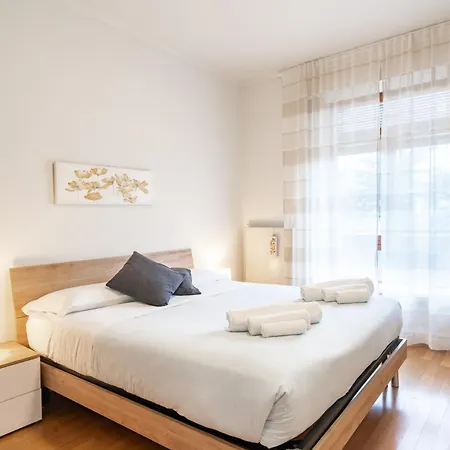 Apartman Isola - Near Viscontea Island *