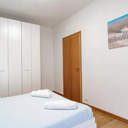 Isola - Near Viscontea Island *